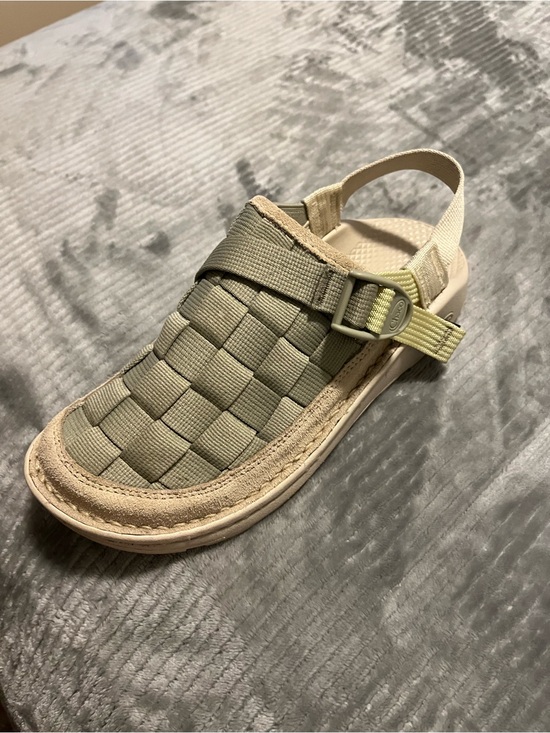 Chaco Shoes - Women’s Chaco sandal slide on size 8 Braided Slingback Sandal in Olive Green